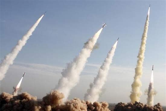 Iran: new missiles and artillery