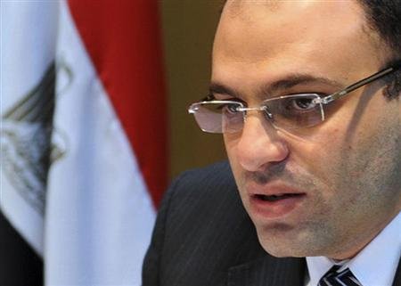 Egypt calls back banned investors