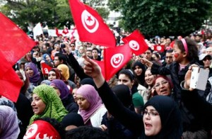 tunisie-gov-seeks-IMF-loan