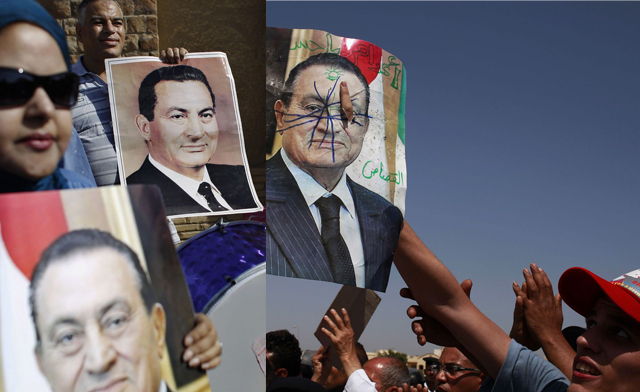 protest-against-mubarak-liberation