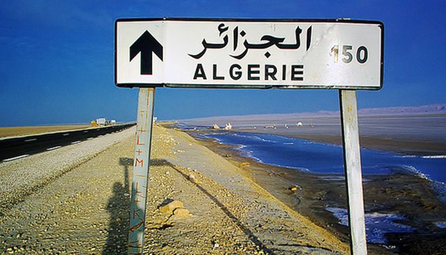 Algeria: Government shelves equipment projects due to oil prices collapse