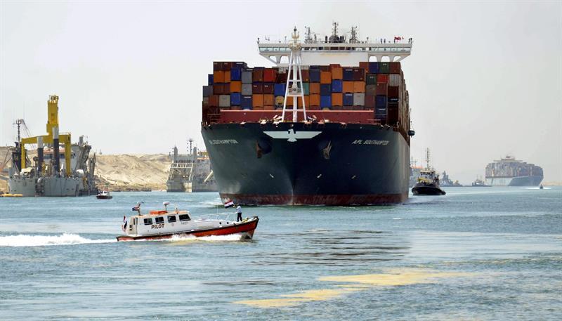 Egypt: “Suez Canal expansion, more of a political benefit than economic good,” pundits