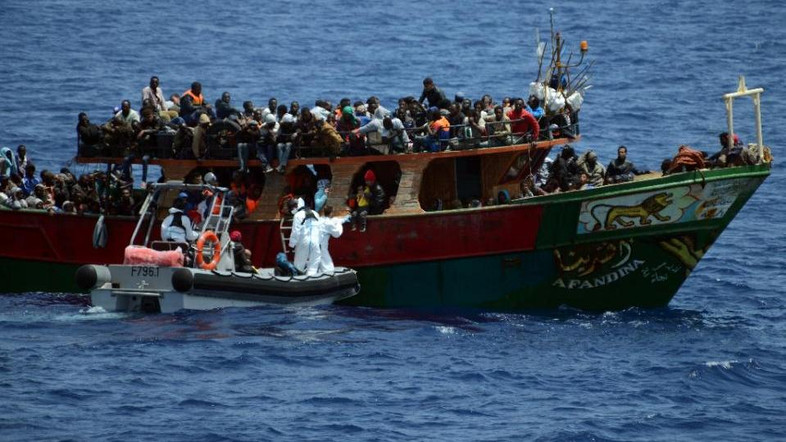 EU-Emigration: EU approves military solution against smugglers, divided over refugee quota redistribution