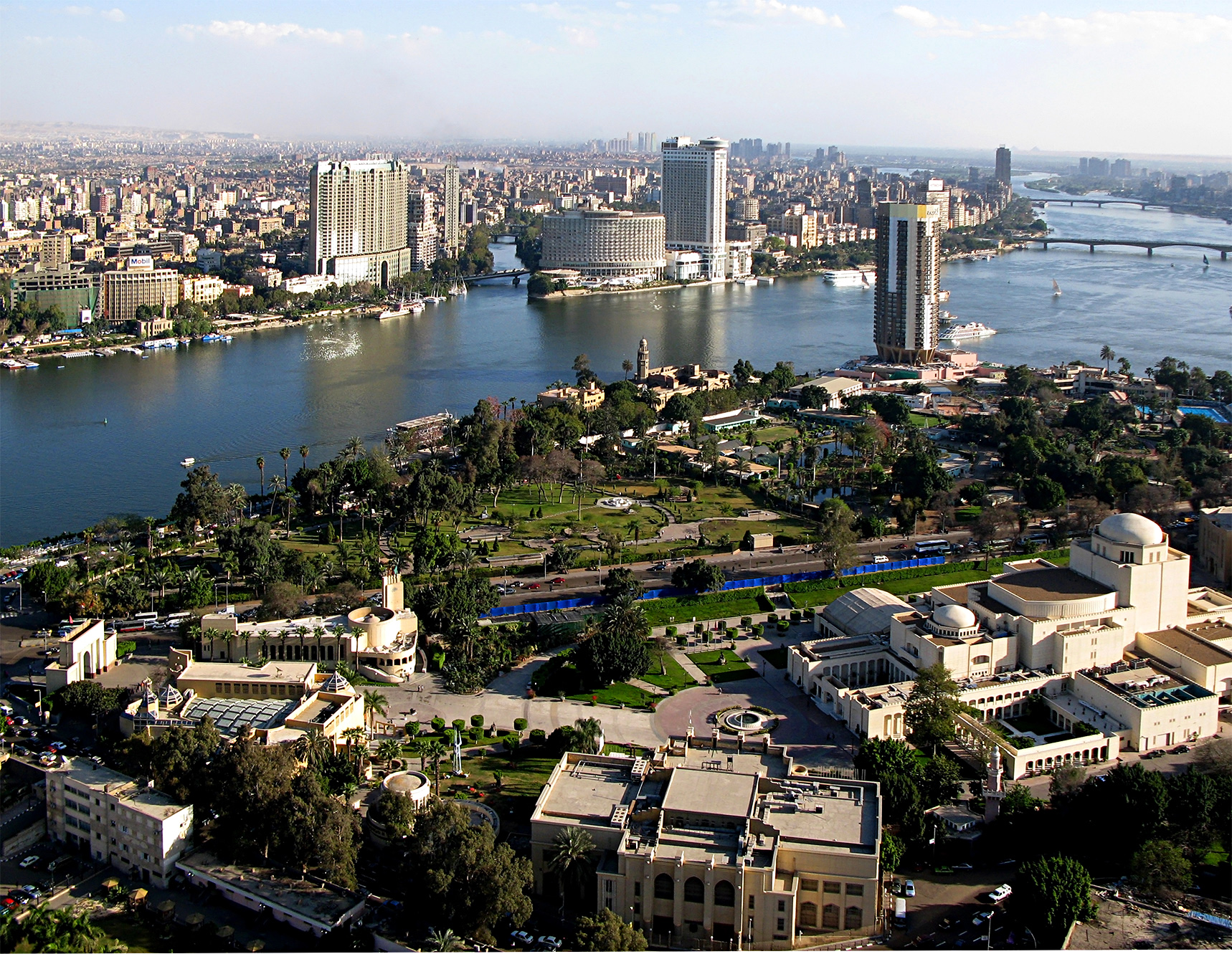Egypt seeks to get $1.5bn loans before 2016