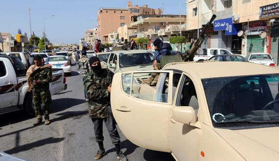 Libya: Mysterious Warplane Shells IS Convoy