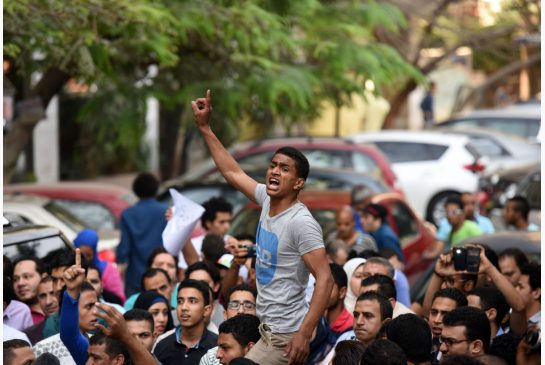 Egypt: Government Represses Protesters, Dozens Arrested