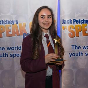UK: Palestinian School Girl Barred From Public Speaking Competition over Pro-Palestinian Message