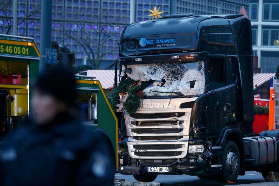 Berlin Attack: Angela Merkel’s Administration under Fire for Ignoring Foreign Intelligence Alerts