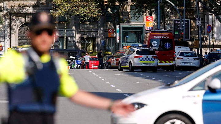 King Mohammed VI Condemns Barcelona Terrorist Attacks in Strongest Terms