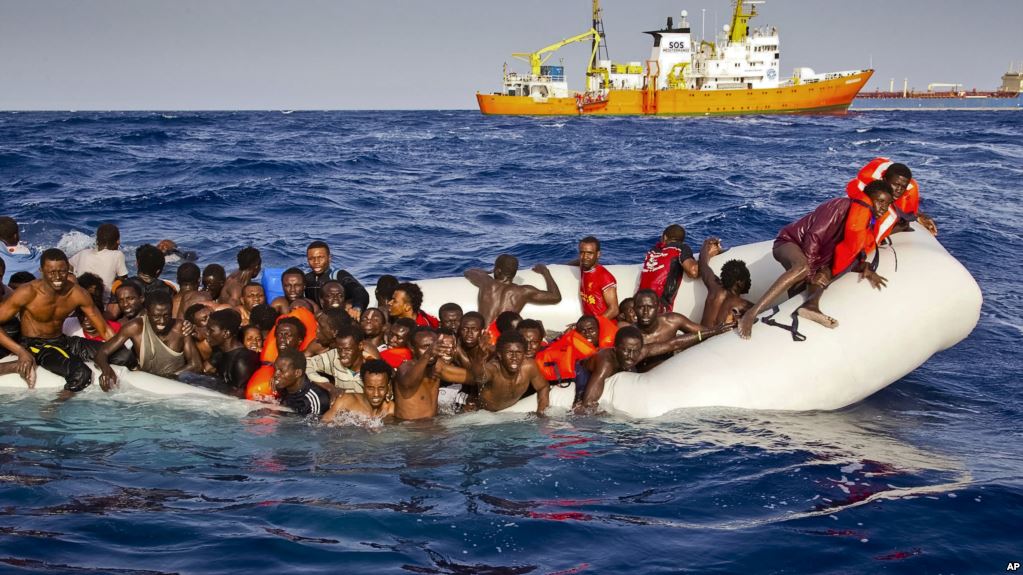 Moroccan Navy Saves 31 Migrants off Northern Coast