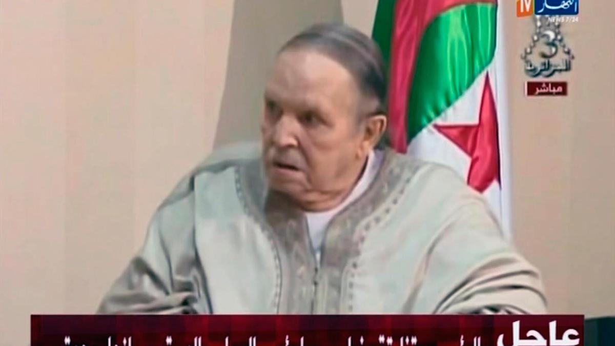 Algeria: Bouteflika asks for forgiveness