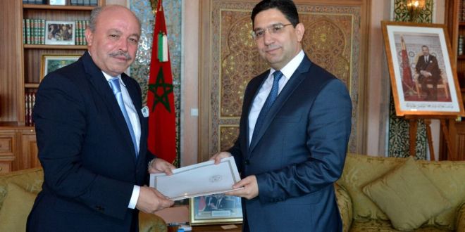 New Algerian Ambassador to Morocco Hands Copy of Credentials to FM