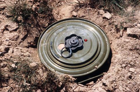 Landmine wounds three people in Tunisia