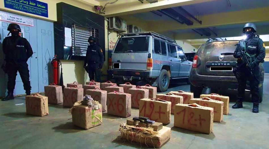 Over half ton of cannabis seized near Laayoune, 8 people, including 3 from Tindouf nabbed