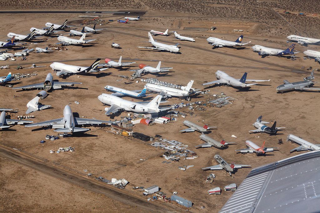 planes’ storage & recycling boneyard