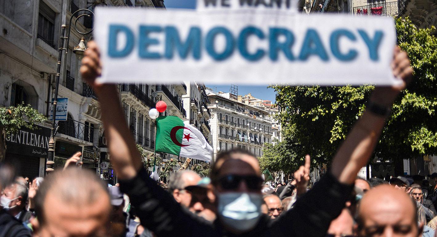 Algeria_demo for democracy