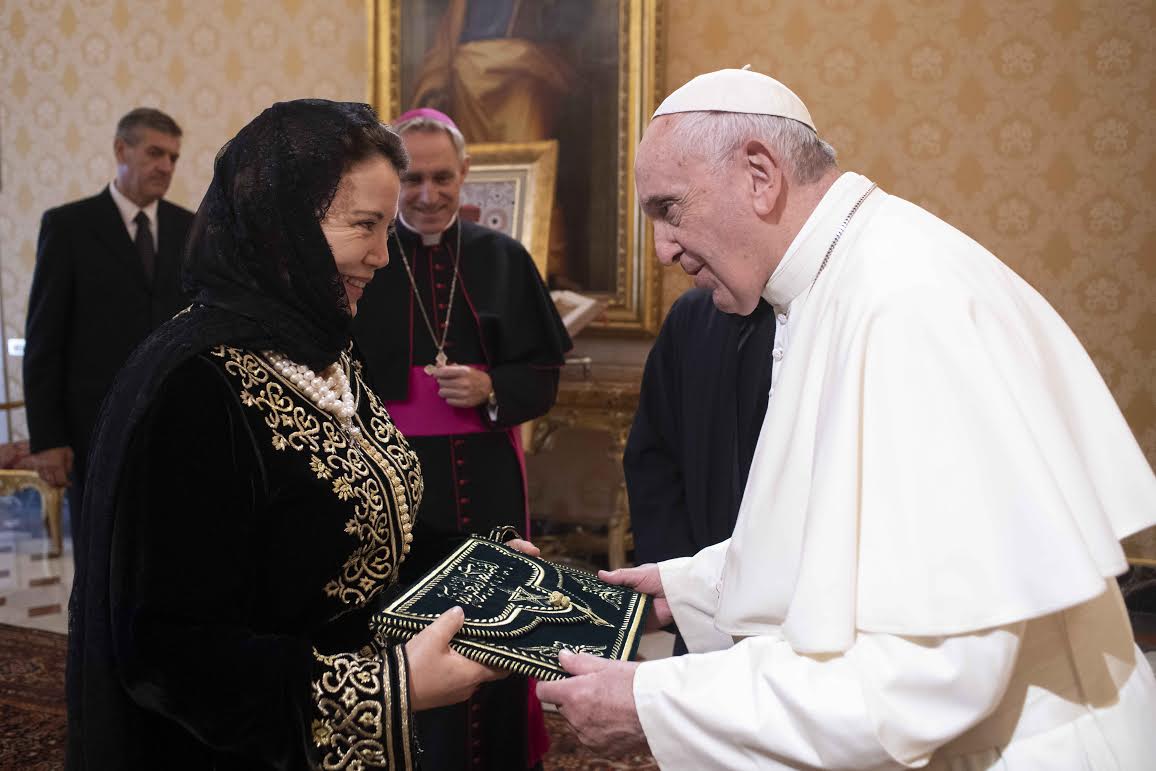 Moroccan Ambassador to Vatican awarded High Honor of Grand Cross of the Order of Pius IX