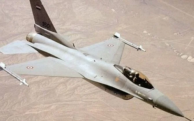 Egypt: Fighter jet crashes during drill