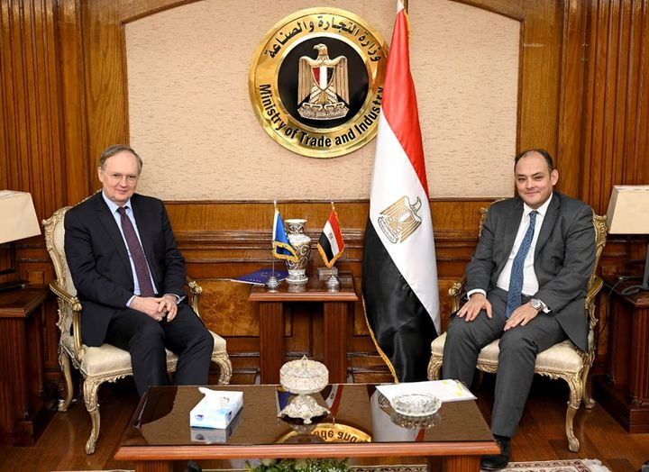 Egypt, EU mull plans for joint business forum to lure more European investments