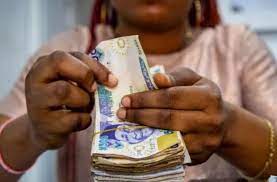 Nigeria caps weekly cash withdrawals, Moody’s warns of ‘very high’ foreign currency risks