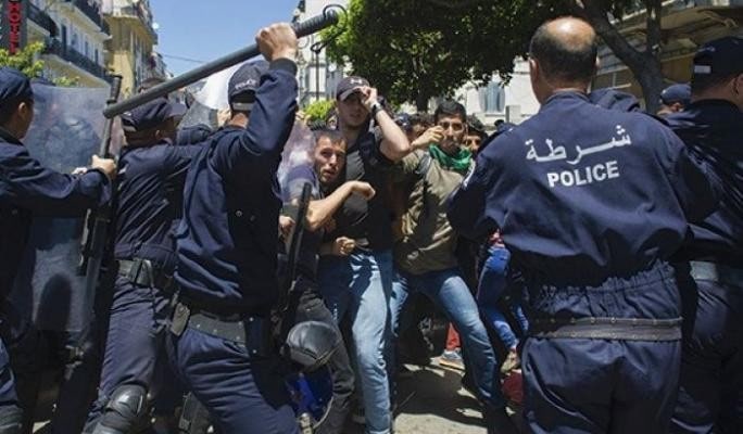 Algerian law legalizing oppressive practices against journalists raises rights watchdogs alarm