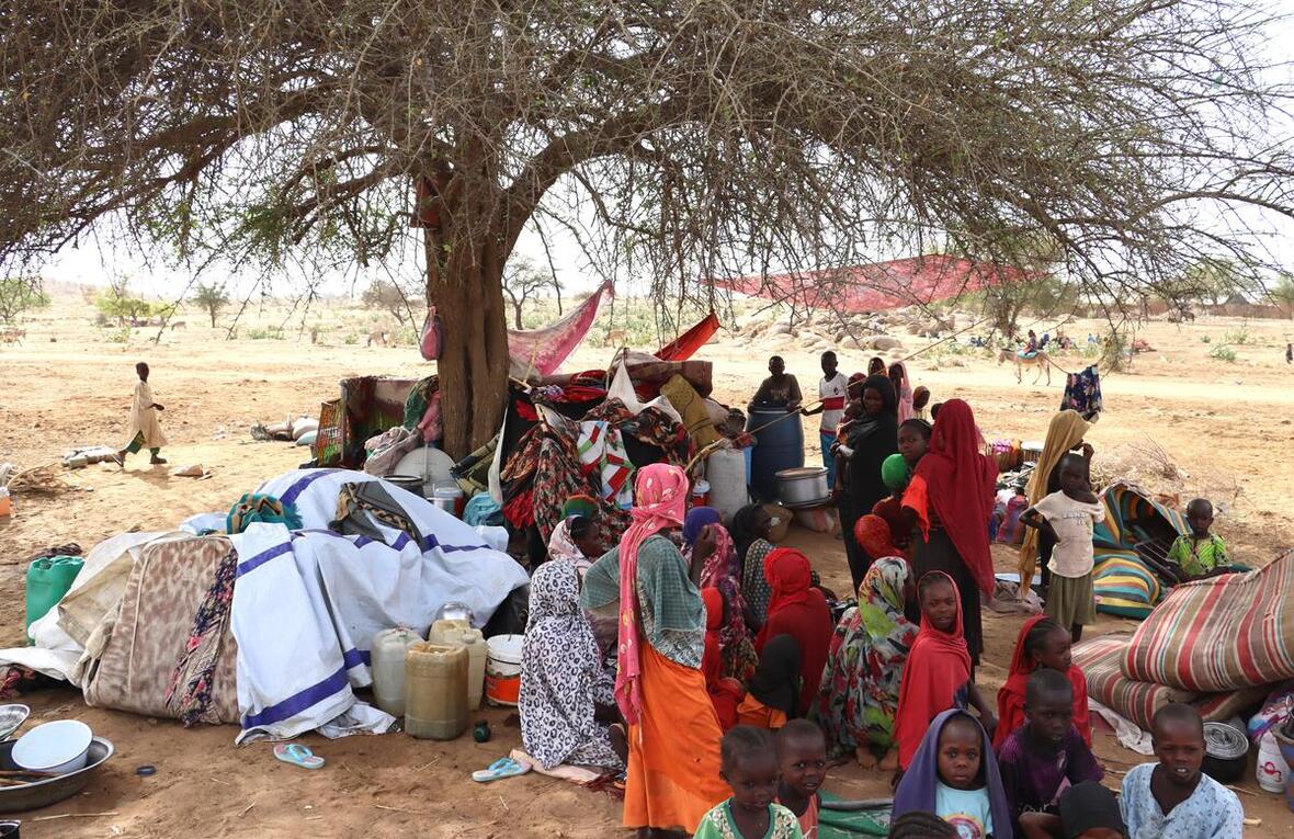 Sudan: 200,000 forced to flee abroad while 700,000 more internally displaced