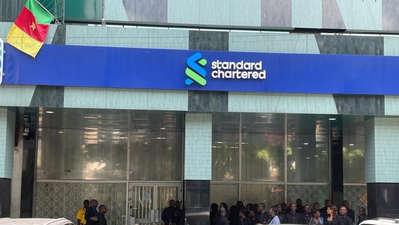 Staff at Cameroon’s branches of Standard Chartered Bank end strike over payment of bonus