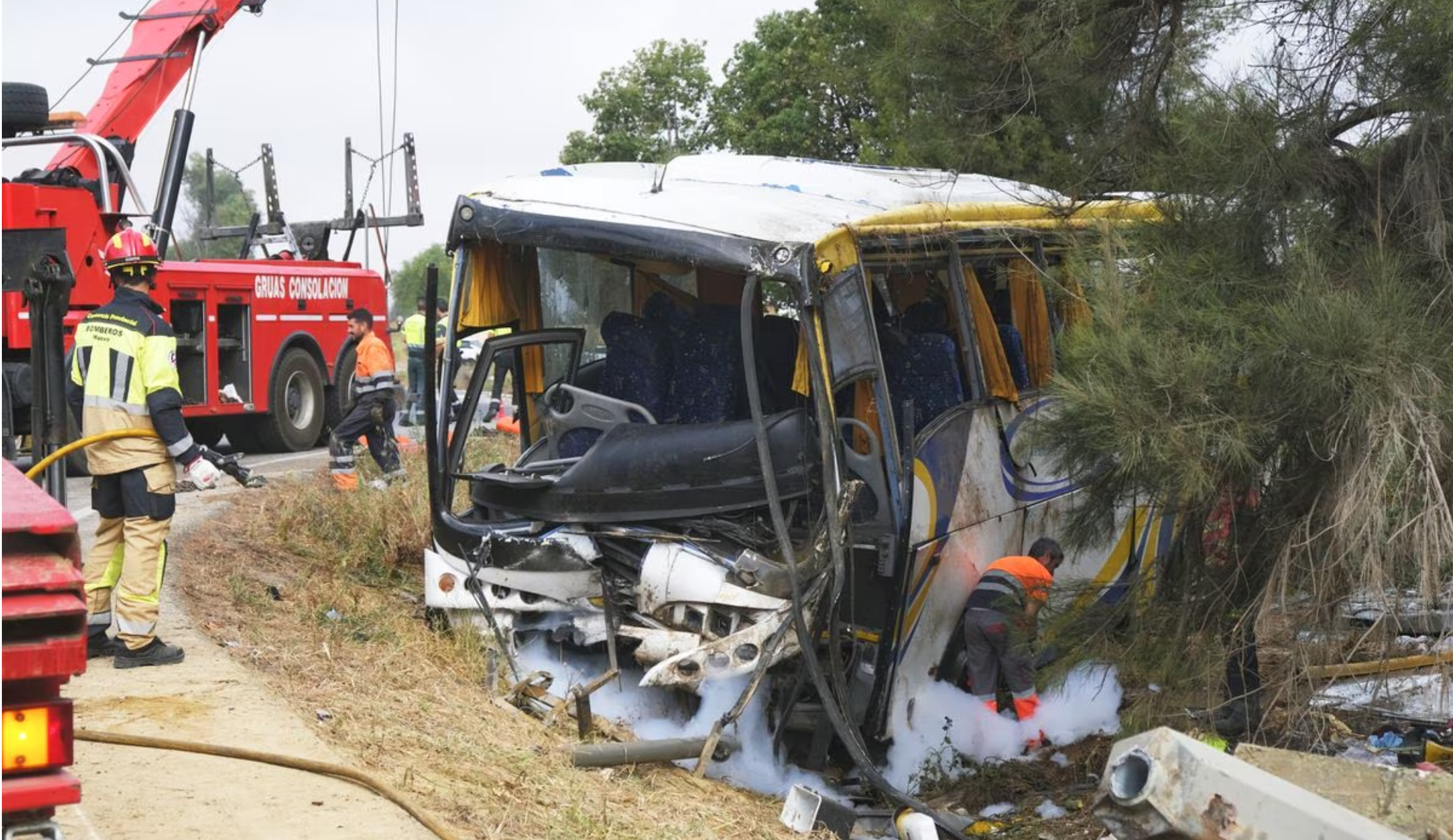 Moroccan seasonal worker dies, 25 injured in bus accident in Spain