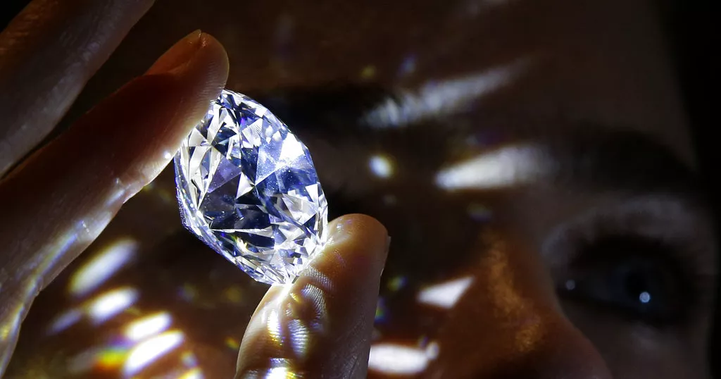 Botswana, De Beers ink new sales pact to continue diamond partnership