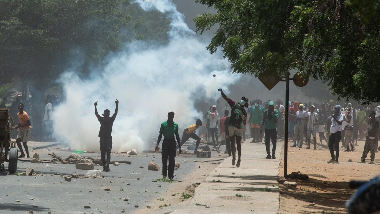 Senegal: deadly protests against detention of leading opposition figure Sonko