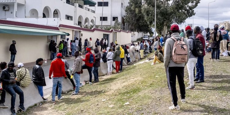 Tunisian citizens join state-led witch hunt against migrants