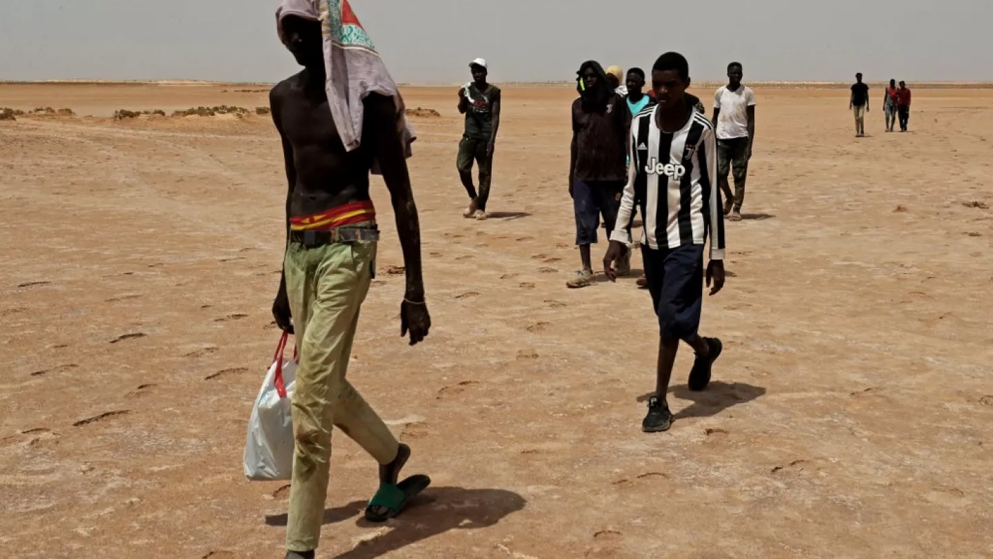 Tunisia deports African migrants to Algerian borders