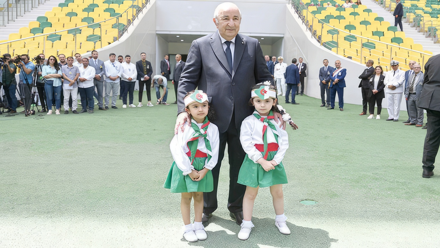 Algeria: Tebboune gets cold shoulder during visit to Tizi-Ouzou ahead of presidential election