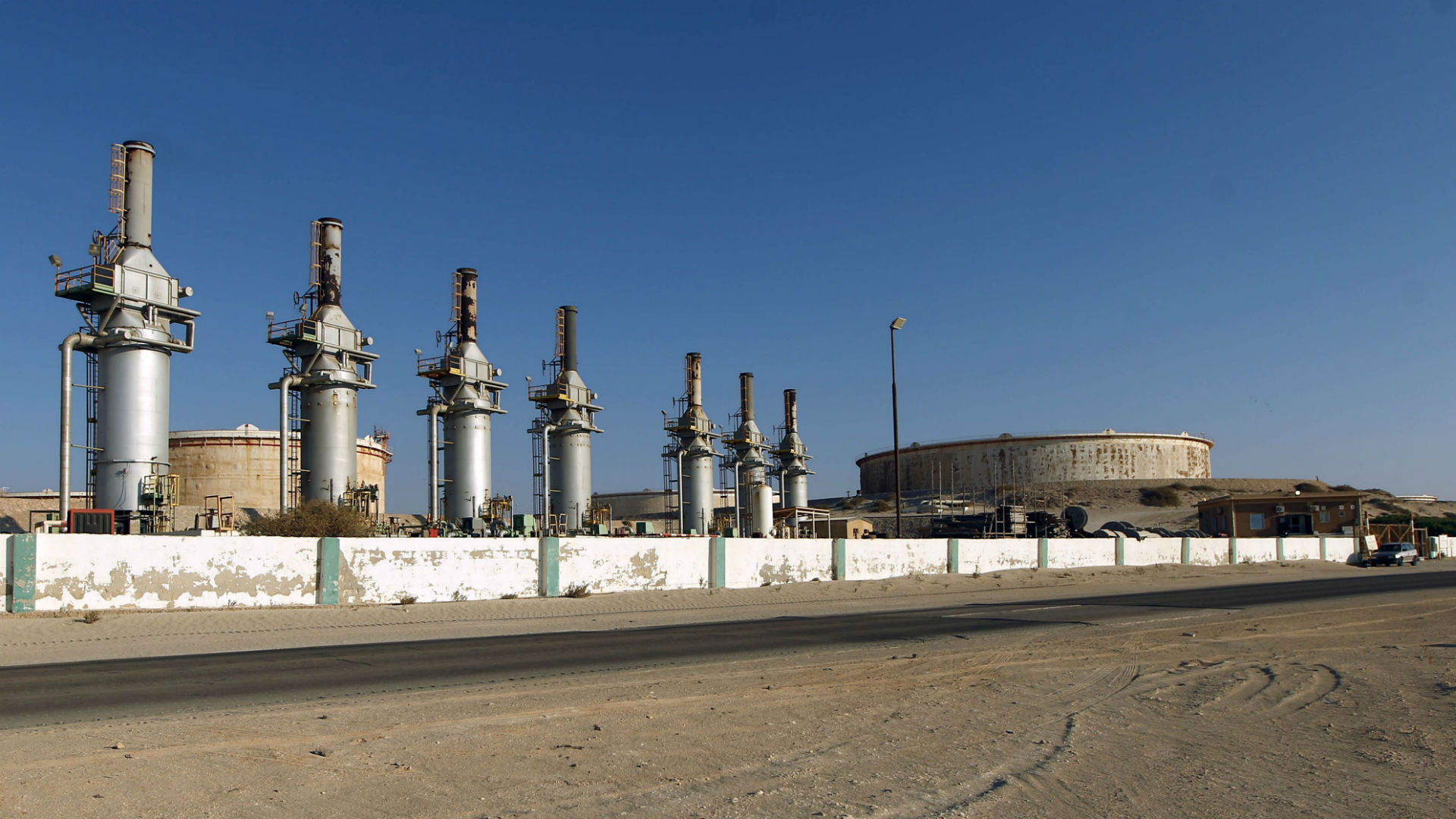 Libya: Oil fields closed and exports suspended by Eastern Authorities