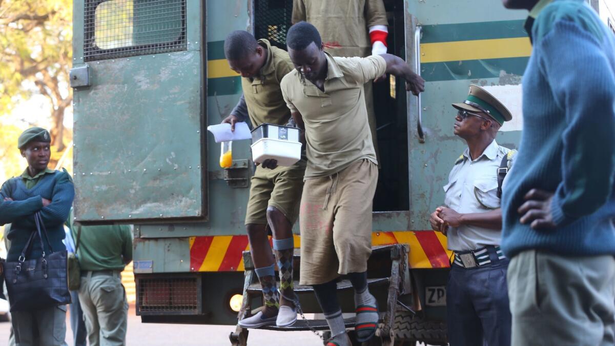 Zimbabwe: Four activists arrested, thrown off plane