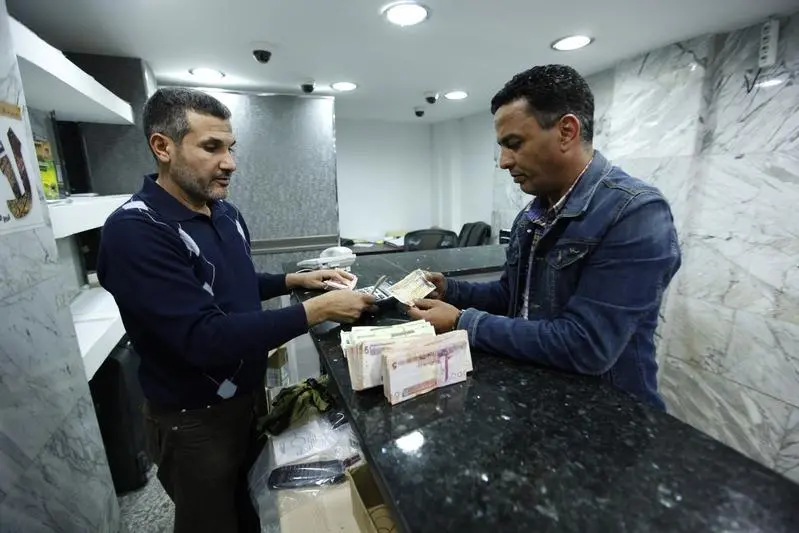 Libya: Major crisis at the head of the Central Bank causes the dinar to fall against the dollar