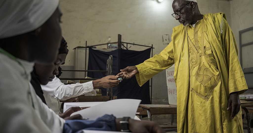 Senegal’s president secures large parliament majority