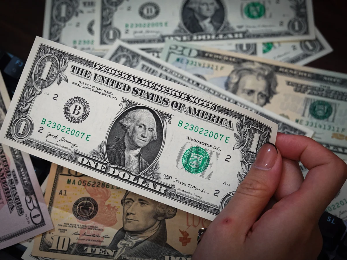 Egypt’s foreign reserves hit record high of $50.07 billion in October Egypt’s foreign reserves hit record high of $50.07 billion in October